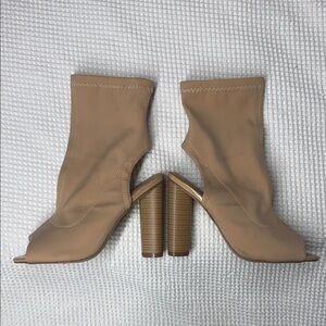 X2B - Tan Peep-Toe Ankle Boots 4” Heels - Size 6.5